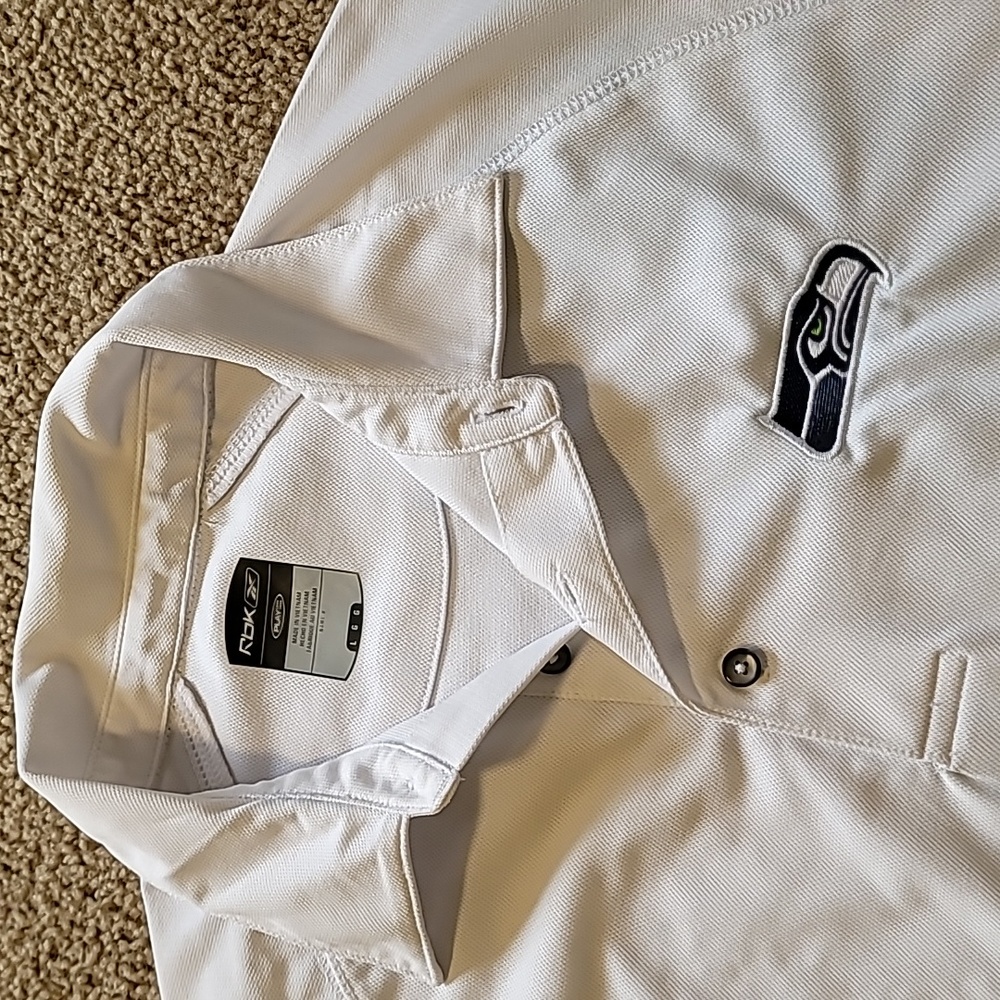 Reebok white polyester pullover with Seahawks logo